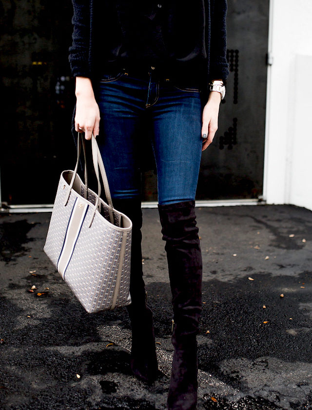 GREY TOTE | Krystal Schlegel