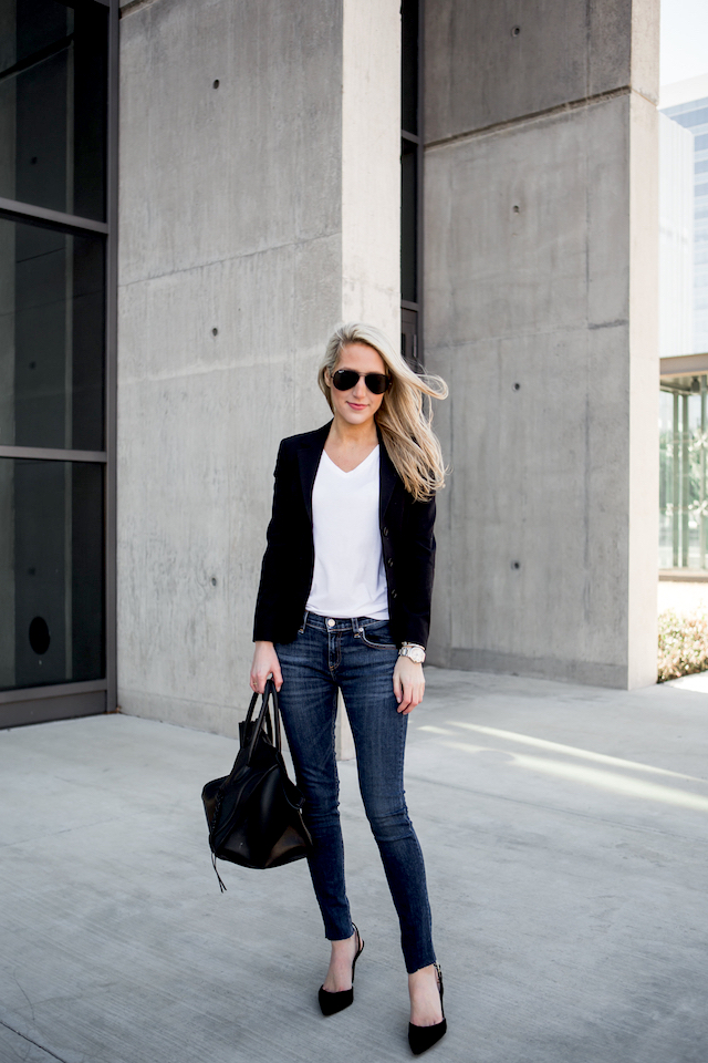 Black blazer, white tee, skinny jeans and heels for a sophisticated outfit.