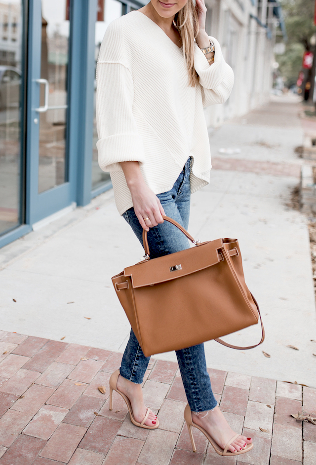 How To Wear And Oversized Off Shoulder Sweater And Faded Jeans