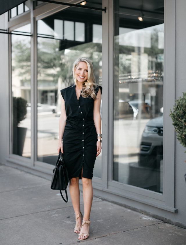 A FLATTERING SUMMER DRESS | Krystal Schlegel