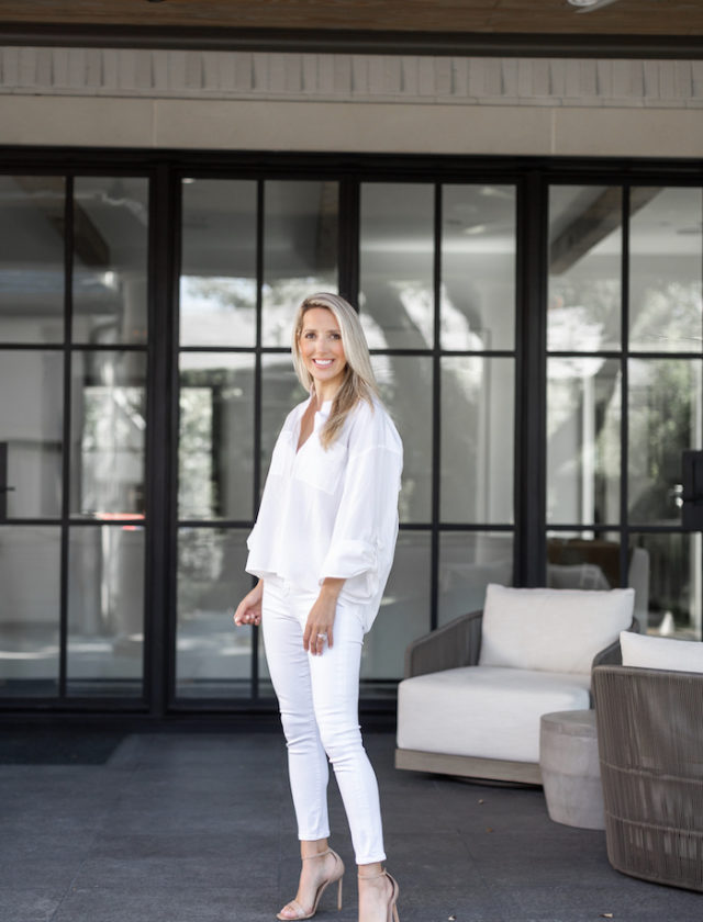 Effortless white outfit idea | Krystal Schlegel